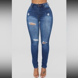 FASHION NOVA : Hannah High Rise Jeans